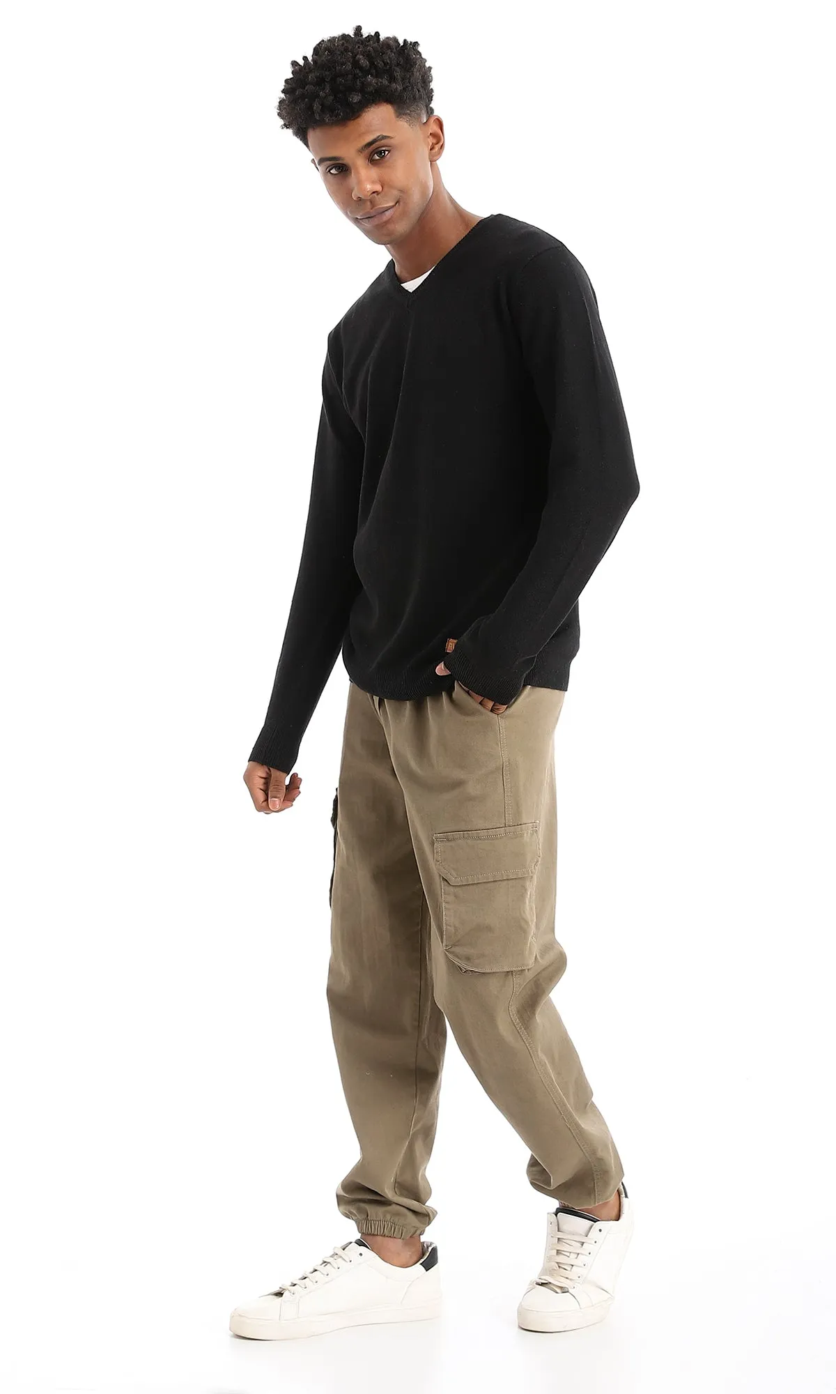 41913 Winter V-Neck Black Basic Pullover