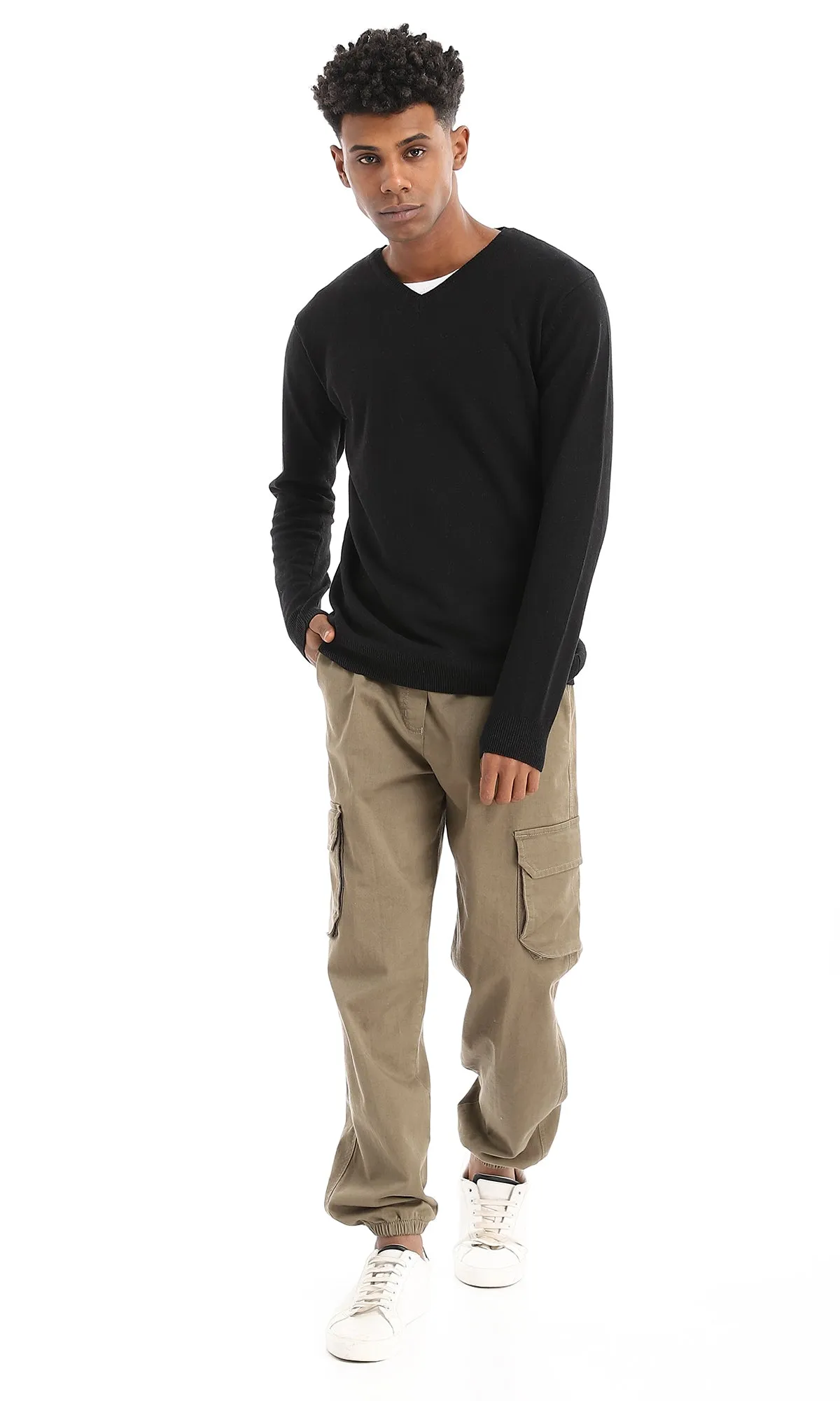 41913 Winter V-Neck Black Basic Pullover