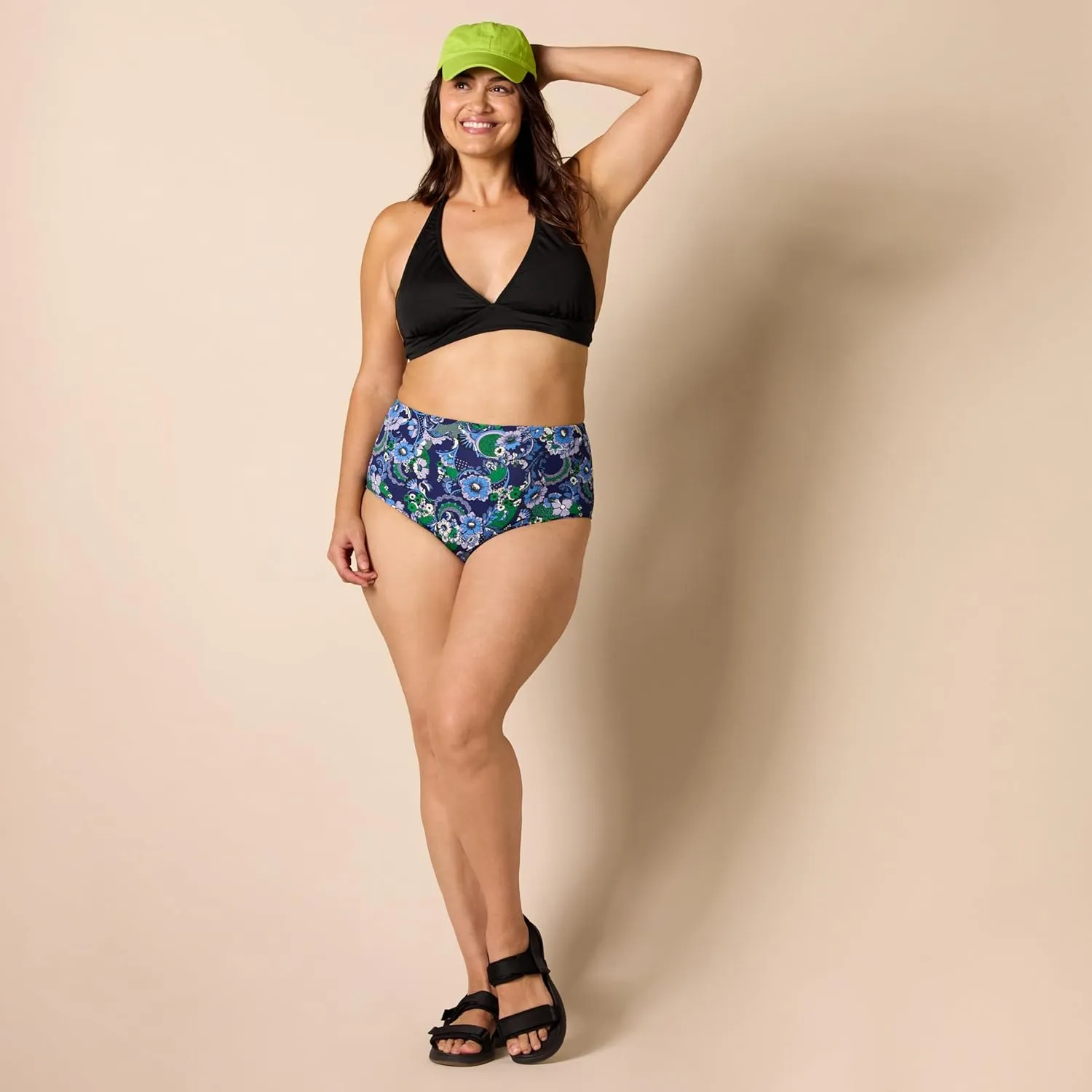 Amazon Essentials Women's Light-Support Tie Halter Bikini Swimsuit Top (Available in Plus Size)