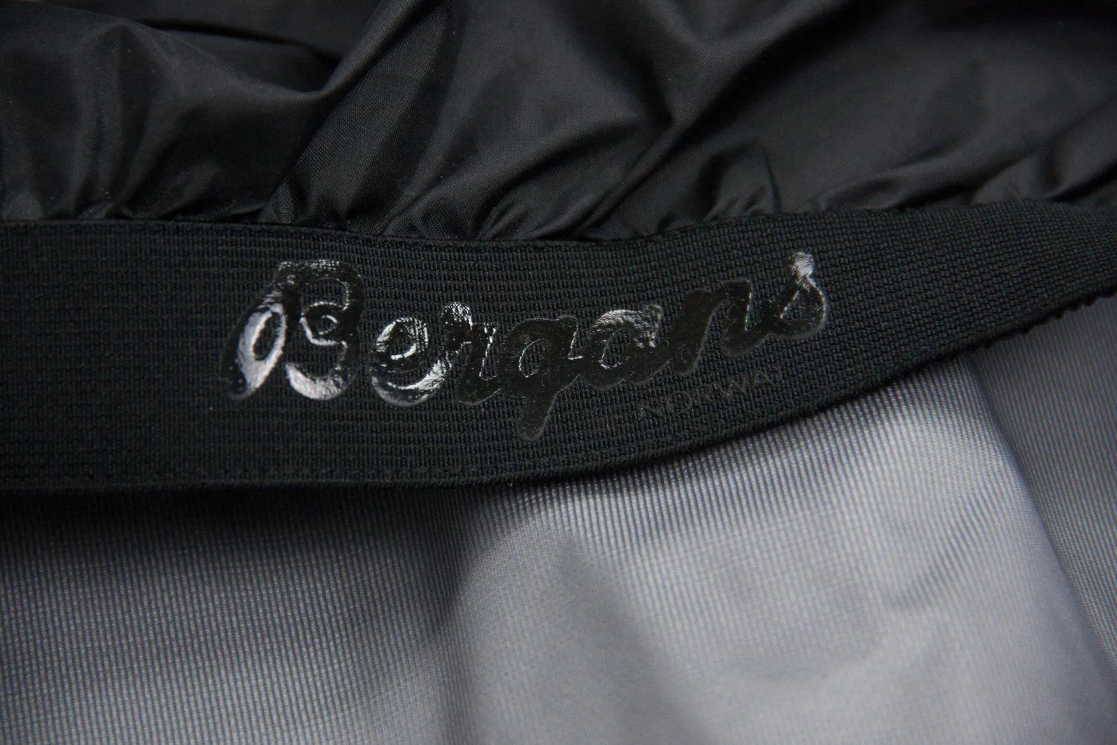 BERGANS OF NORWAY Dermizax Waterproof Hard Shell Jacket SIZE S